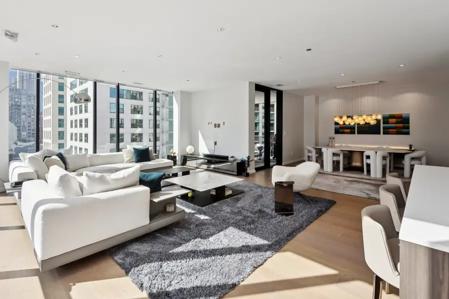 56 W Huron Street #9, Chicago, IL 60654 - #2