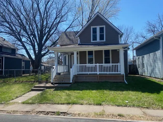 1341 W 14th Street, Davenport, IA 52804 - #1