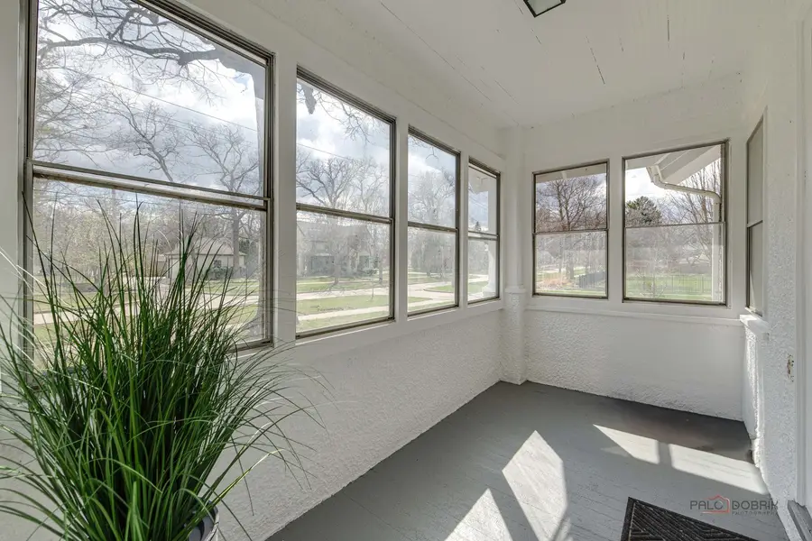 300 E Sheridan Place, Lake Bluff, IL 60044 - #3