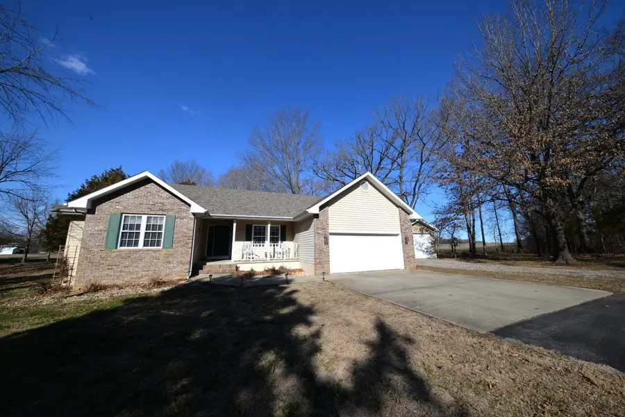 14687 N Lost Lake Lane, Mount Vernon, IL 62864 - #3