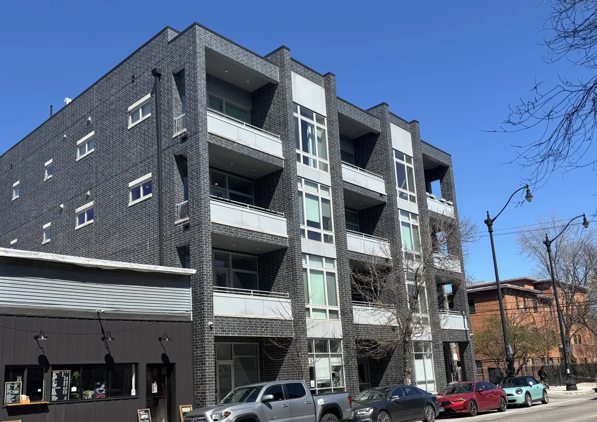 3024 W Armitage Avenue #1, Chicago, IL 60647 - #1