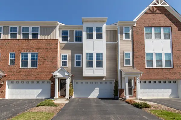 776 Rockwell Lane, Des Plaines, IL 60016