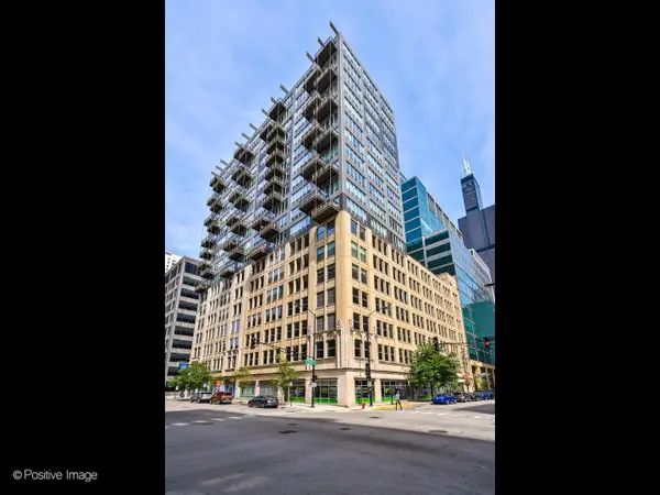 565 W Quincy Street #1602, Chicago, IL 60661
