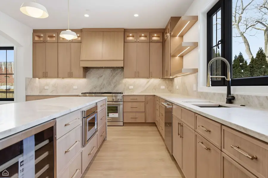 1100 Lois Avenue, Park Ridge, IL 60068 - #3