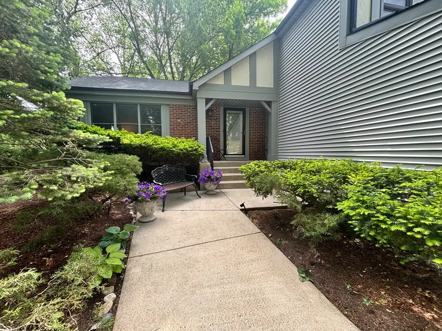 499 Highland Grove Drive, Buffalo Grove, IL 60089 - #2
