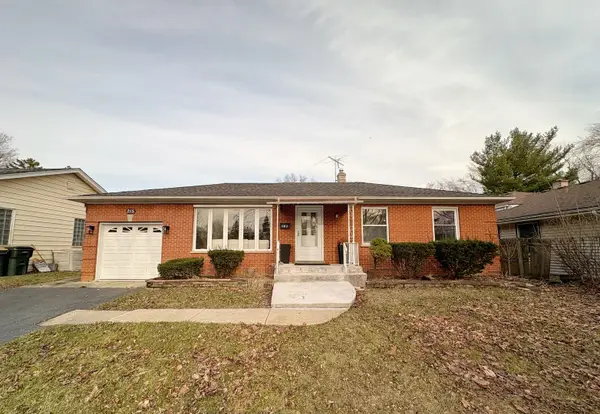 215 S Forest Avenue, Palatine, IL 60074