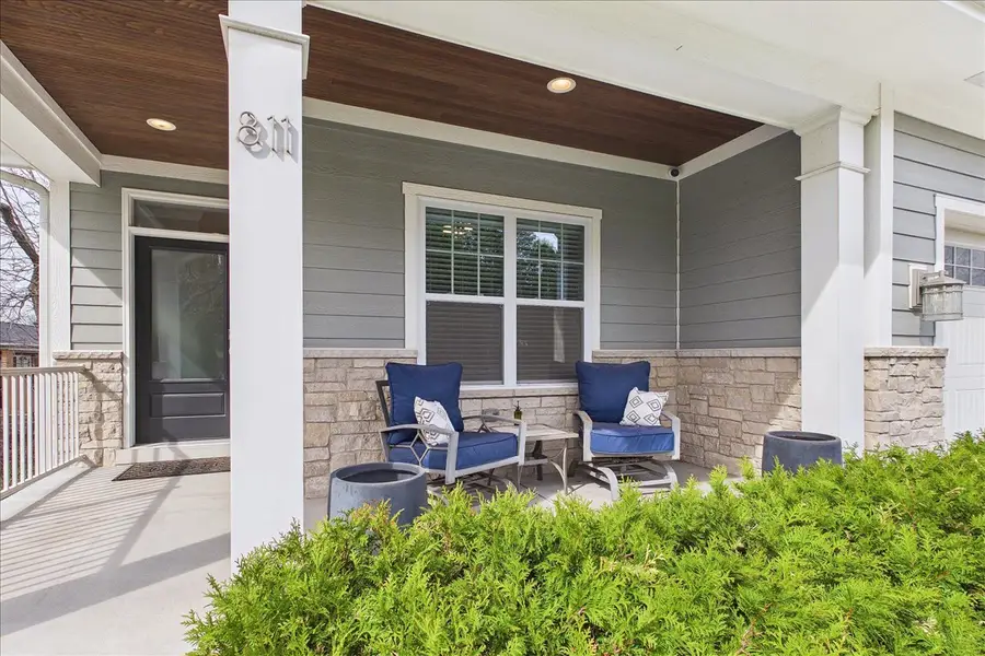 811 Michigan Street, Wheaton, IL 60187 - #2