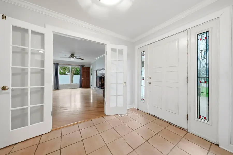 2011 Brentwood Lane E, Wheaton, IL 60189 - #3