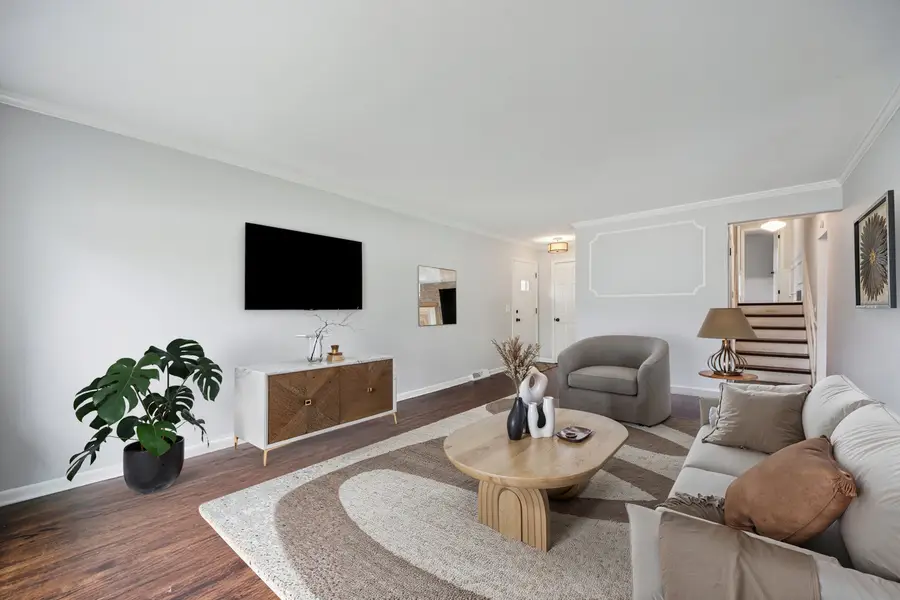 1407 N Highland Avenue, Arlington Heights, IL 60004 - #3