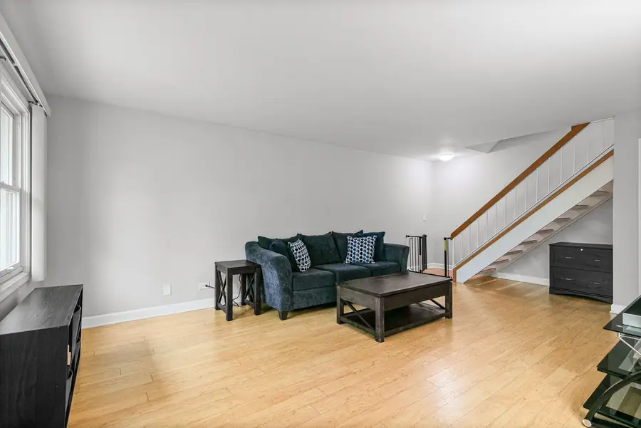 321 Fairchild Court #B, Bloomingdale, IL 60108 - #3