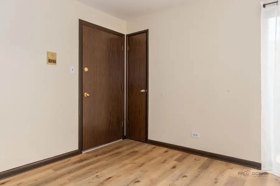 10936 S Keating Avenue #1A, Oak Lawn, IL 60453 - #3