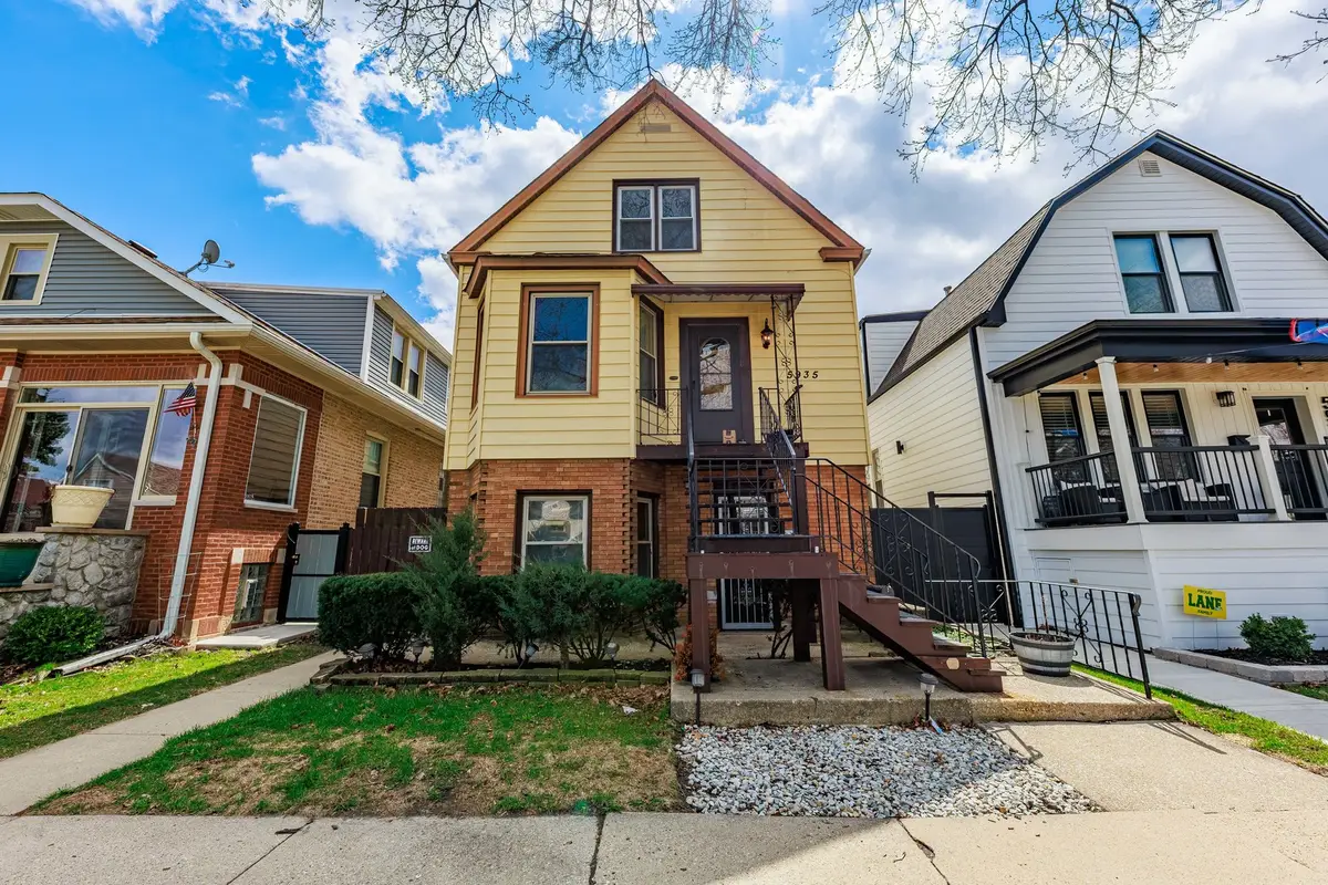 5935 W Patterson Avenue, Chicago, IL 60634 - #1