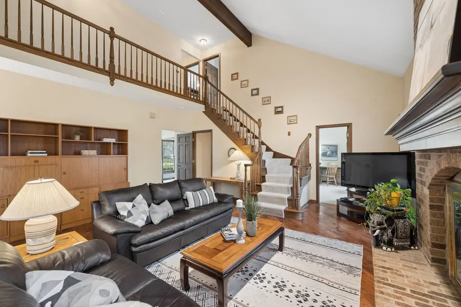 946 Montgomery Court, Naperville, IL 60540 - #3