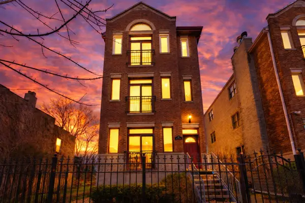 119 N Mozart Street #2, Chicago, IL 60612