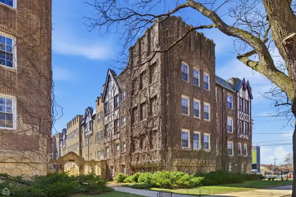 2331 W Farwell Avenue #3N, Chicago, IL 60645