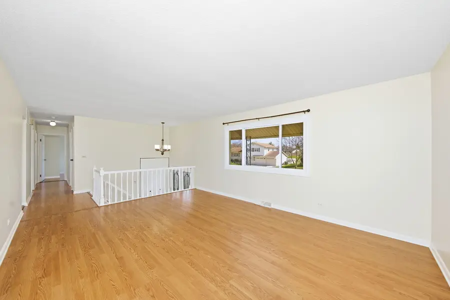 1432 James Way, Elk Grove Village, IL 60007 - #3