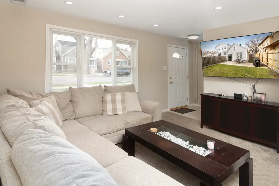 3333 N Orange Avenue, Chicago, IL 60634 - #3