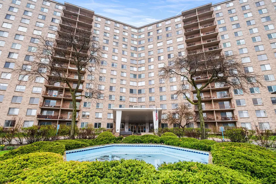 6833 N Kedzie Avenue #1404, Chicago, IL 60645 - #2