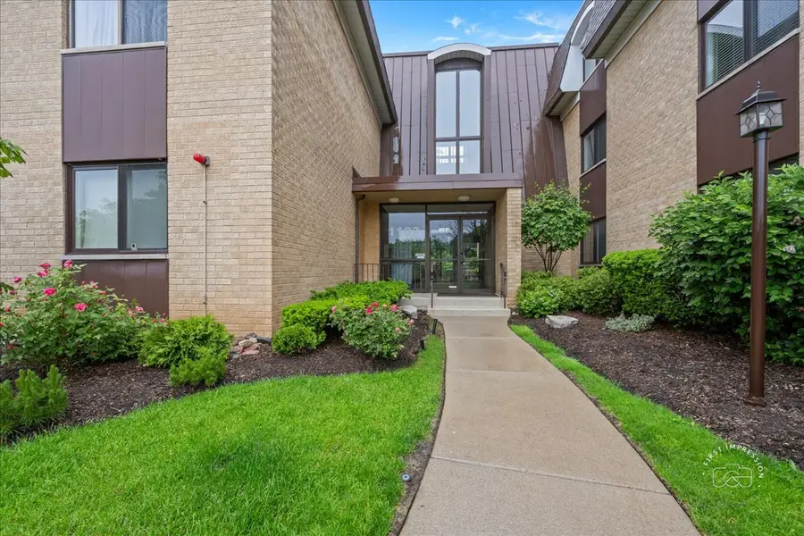 1103 N Mill Street #111, Naperville, IL 60563 - #2