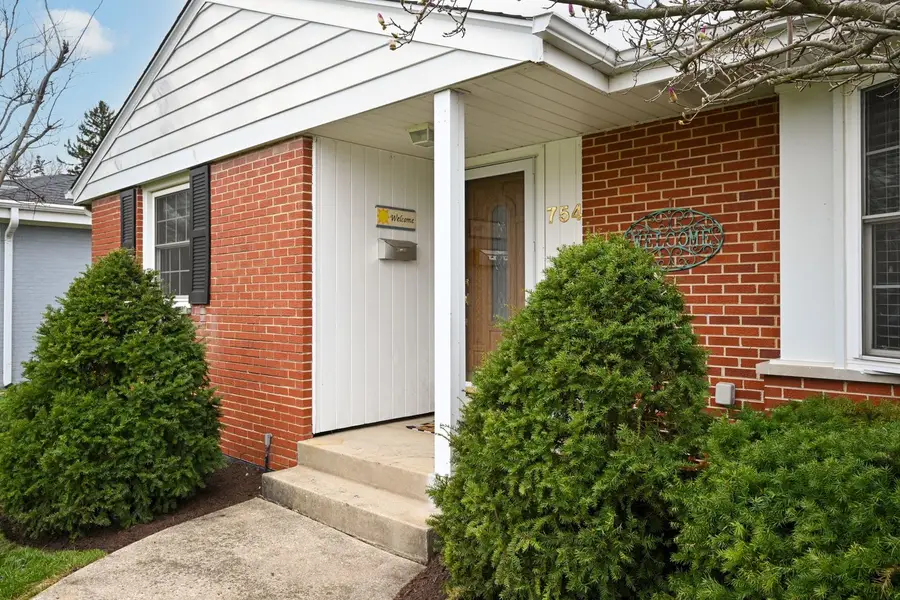 754 N Kenilworth Avenue, Glen Ellyn, IL 60137 - #2