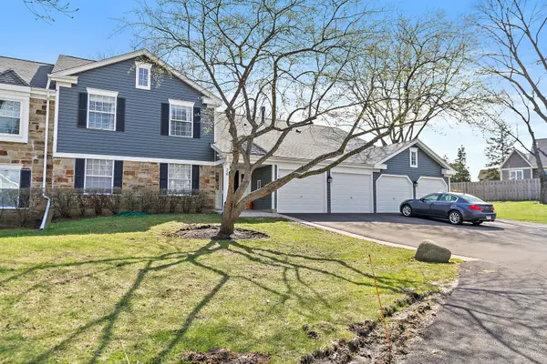 36 Waterbury Lane #N01, Schaumburg, IL 60193