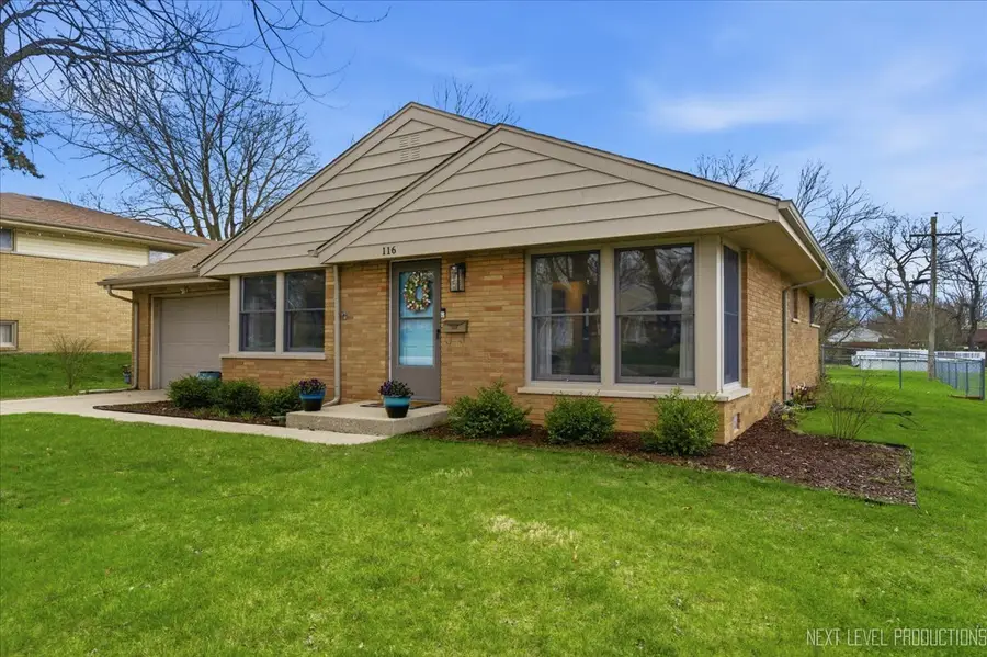 116 Briar Lane, North Aurora, IL 60542 - #2