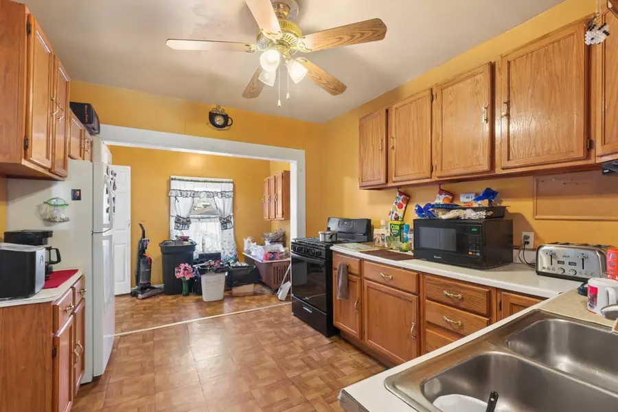 3412 W Mclean Avenue, Chicago, IL 60647 - #3