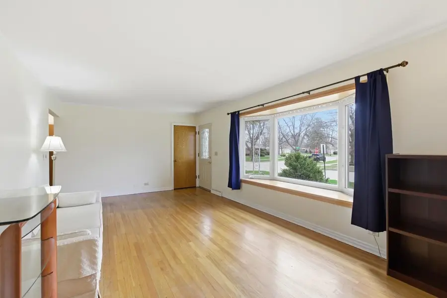 700 Ford Avenue, Elgin, IL 60120 - #3