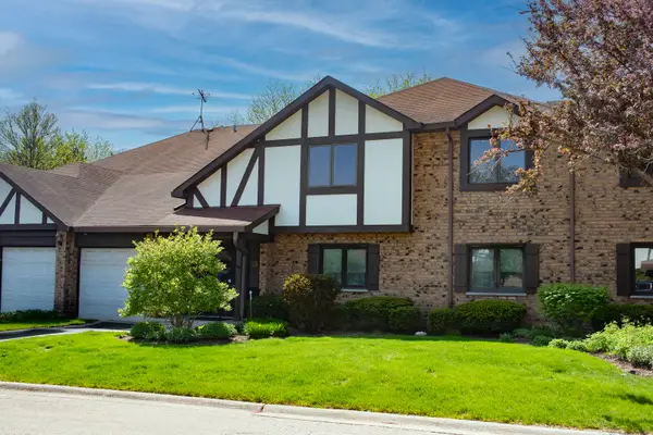 538 Banyon Lane #D, La Grange, IL 60525