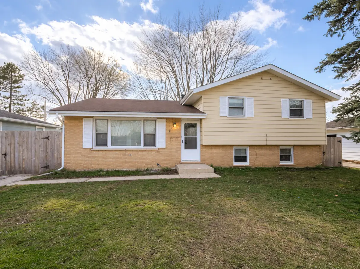 2432 Yeoman Street, Waukegan, IL 60087 - #1