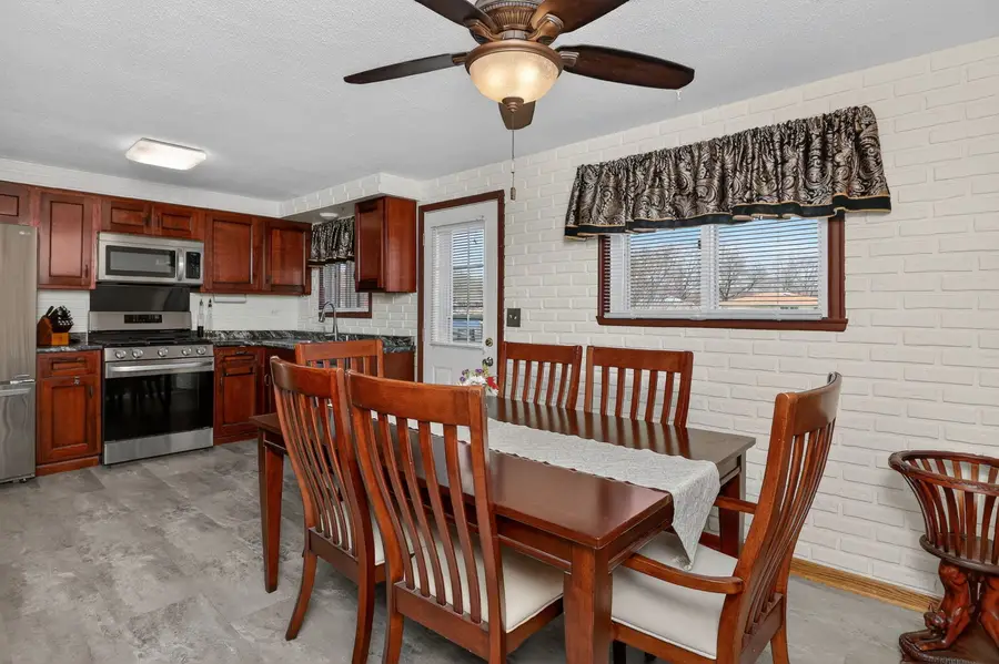 906 Jeffery Court, Schaumburg, IL 60193 - #2