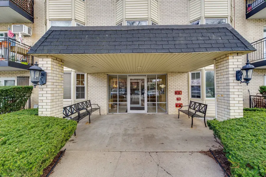 5506 Lincoln Avenue #A521, Morton Grove, IL 60053 - #2