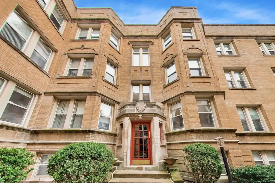 6813 N Lakewood Avenue #3W, Chicago, IL 60626 - #2