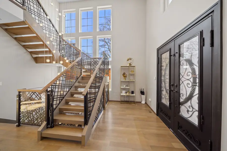 3075 Keystone Road, Northbrook, IL 60062 - #2