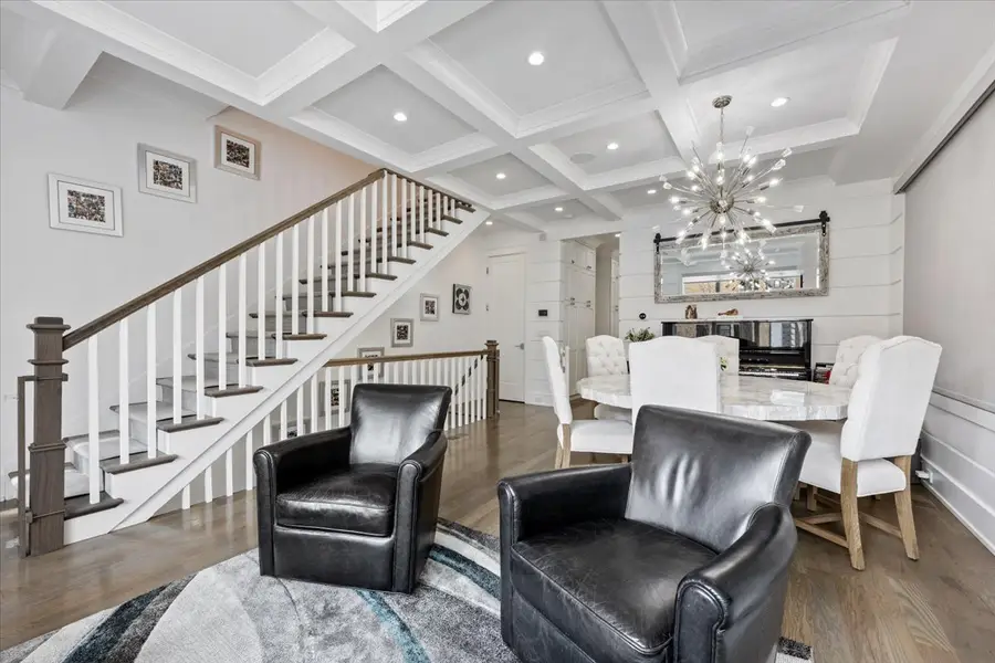 2122 W Mclean Street, Chicago, IL 60647 - #3