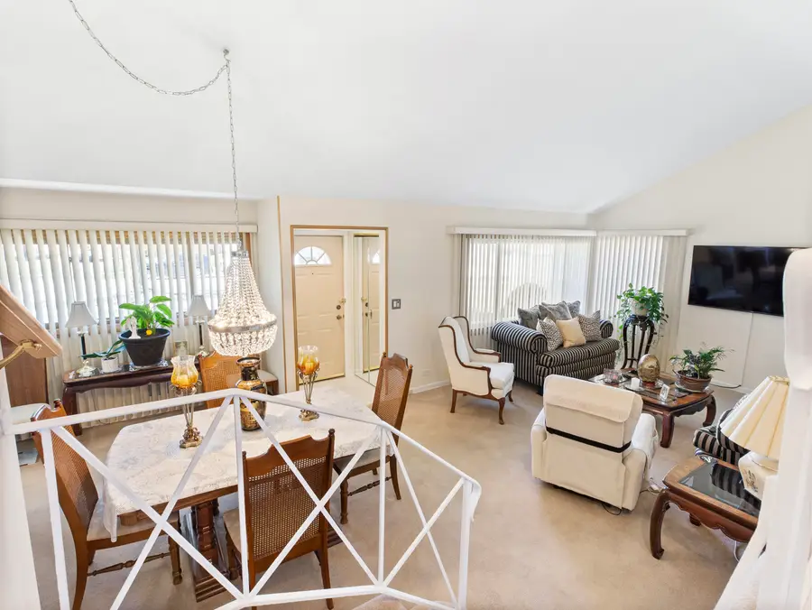 8755 N Oleander Avenue, Niles, IL 60714 - #2