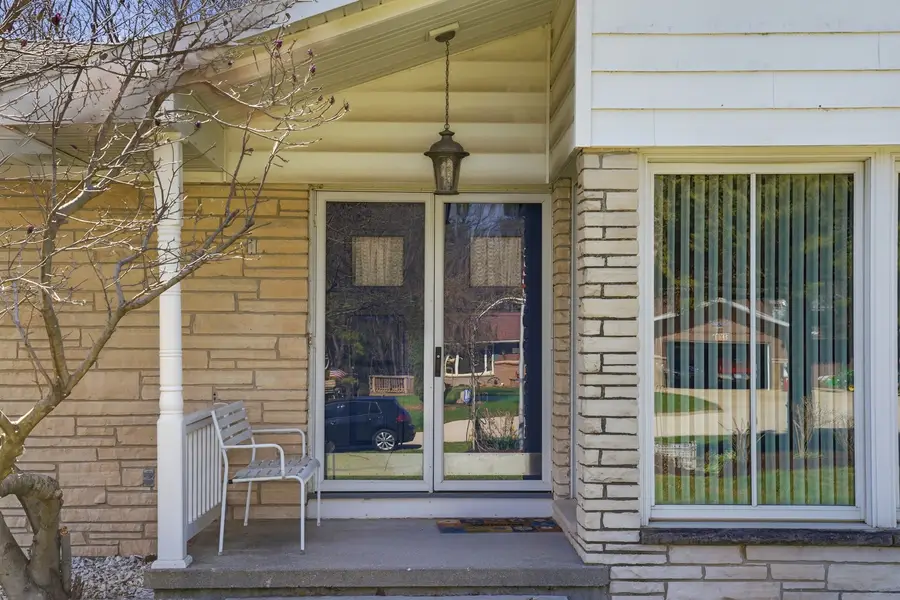 1739 Valley View Drive, Dixon, IL 61021 - #2