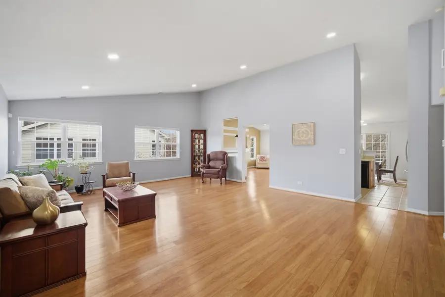 564 Harvey Lake Drive, Vernon Hills, IL 60061 - #3