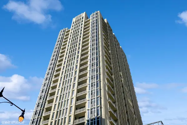 Address Withheld By Seller, Chicago, IL 60605