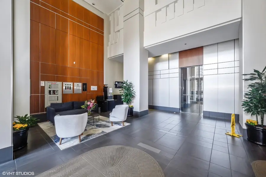 Address Withheld By Seller, Chicago, IL 60605 - #3