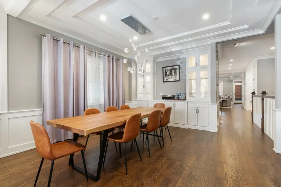 729 W Barry Avenue #1, Chicago, IL 60657 - #3