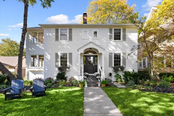 2646 Eastwood Avenue, Evanston, IL 60201