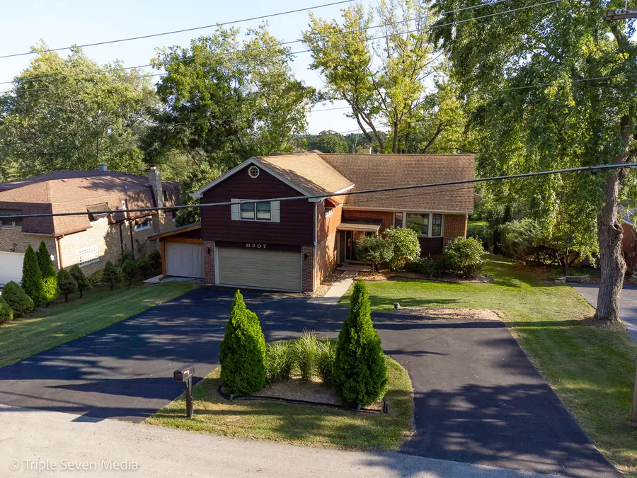 11307 German Church Road, Willow Springs, IL 60480 - #3