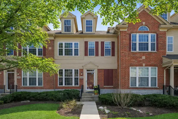 2715 Langley Circle, Glenview, IL 60026