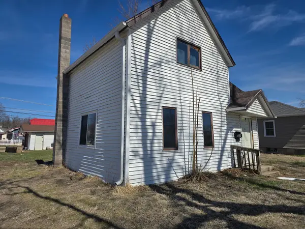 1003 15th Avenue, Fulton, IL 61252