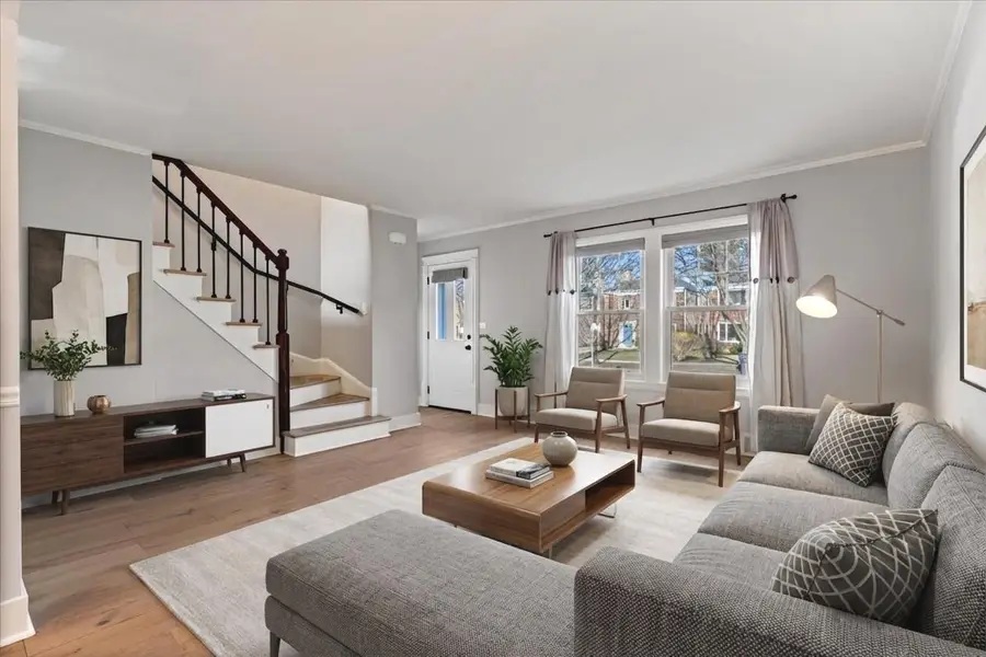 2310 Brown Avenue, Evanston, IL 60201 - #2