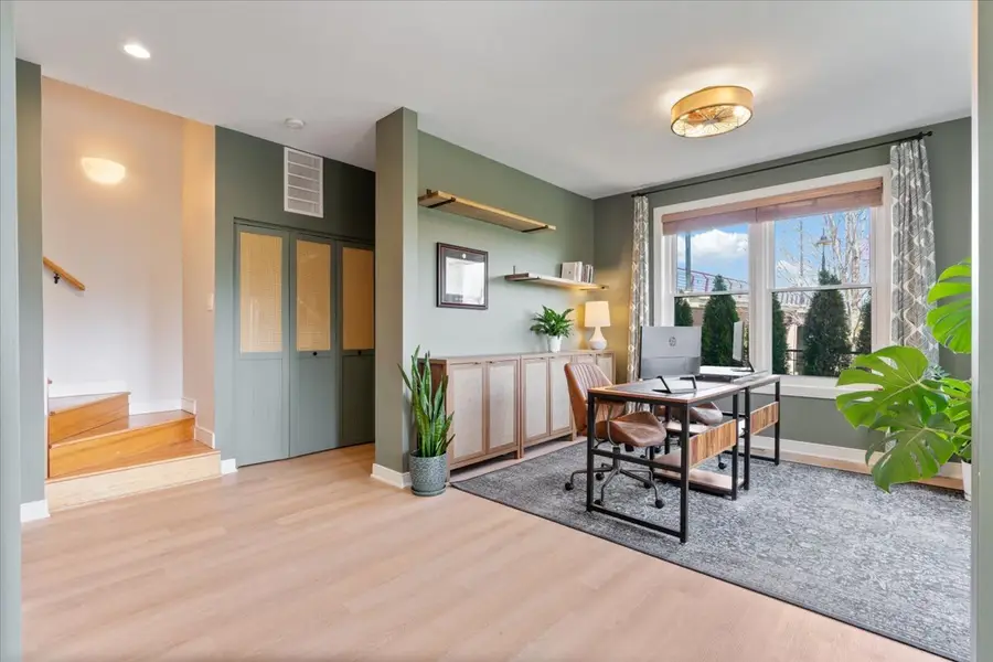 2976 N Riverwalk Drive #70, Chicago, IL 60618 - #3