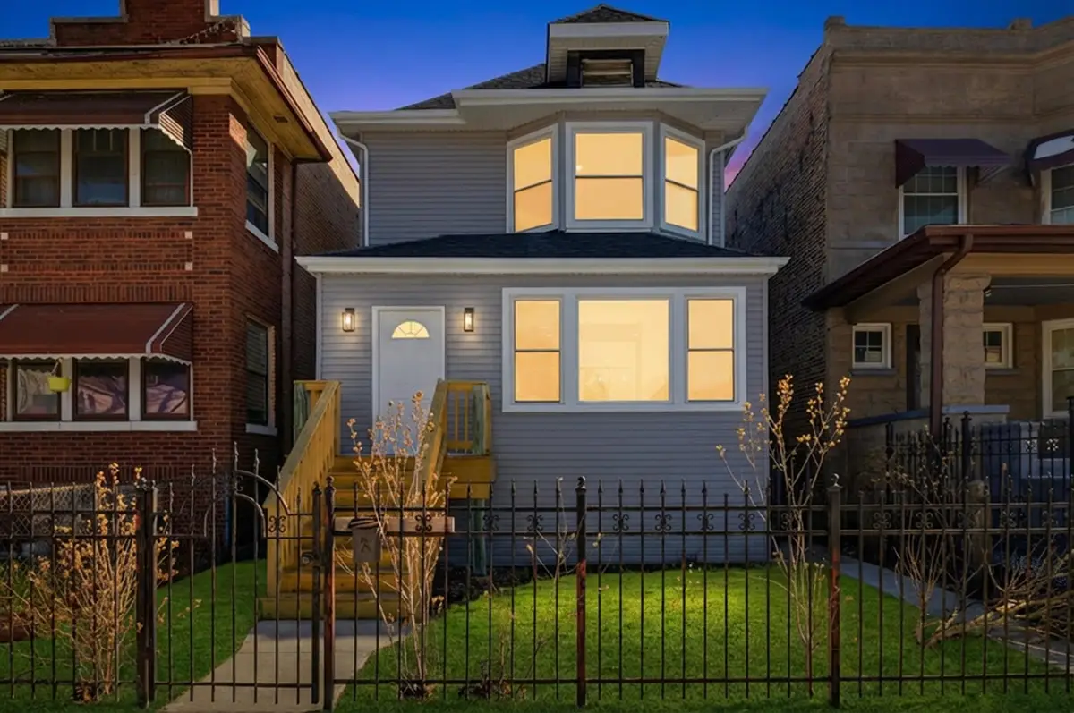 821 N Lockwood Avenue, Chicago, IL 60651 - #1