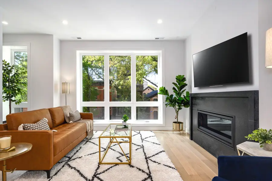 867 N Marshfield Avenue #2, Chicago, IL 60622 - #3