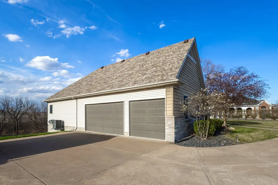 2916 E 45th Court, Davenport, IA 52804 - #2